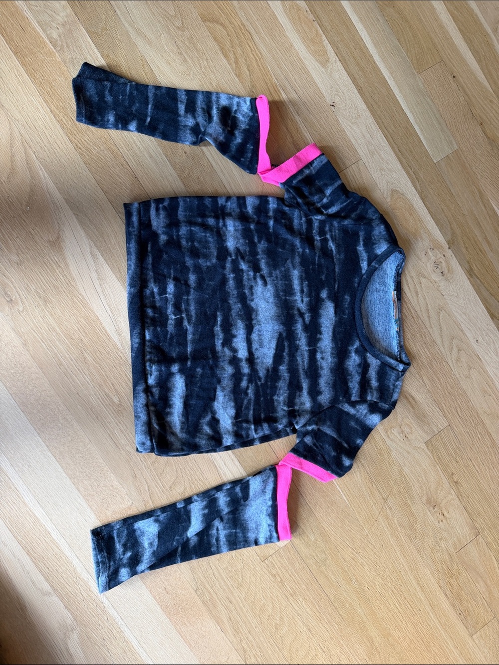 Vintage Havana Black & Gray Tie-Dye Long Sleeve Top with Pink Cuffs